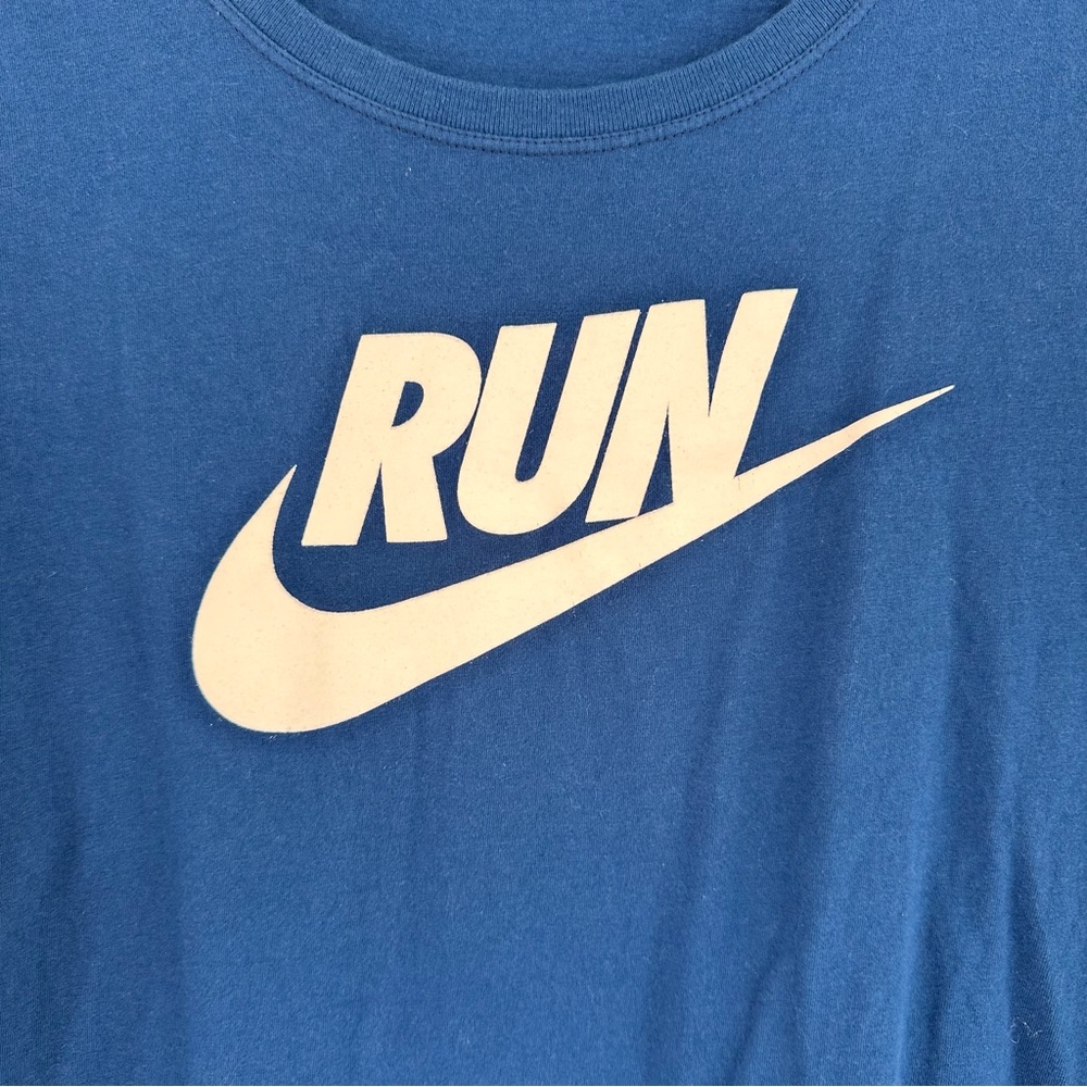 The Nike Tee Blue Run Size Medium - Picture 5 of 5
